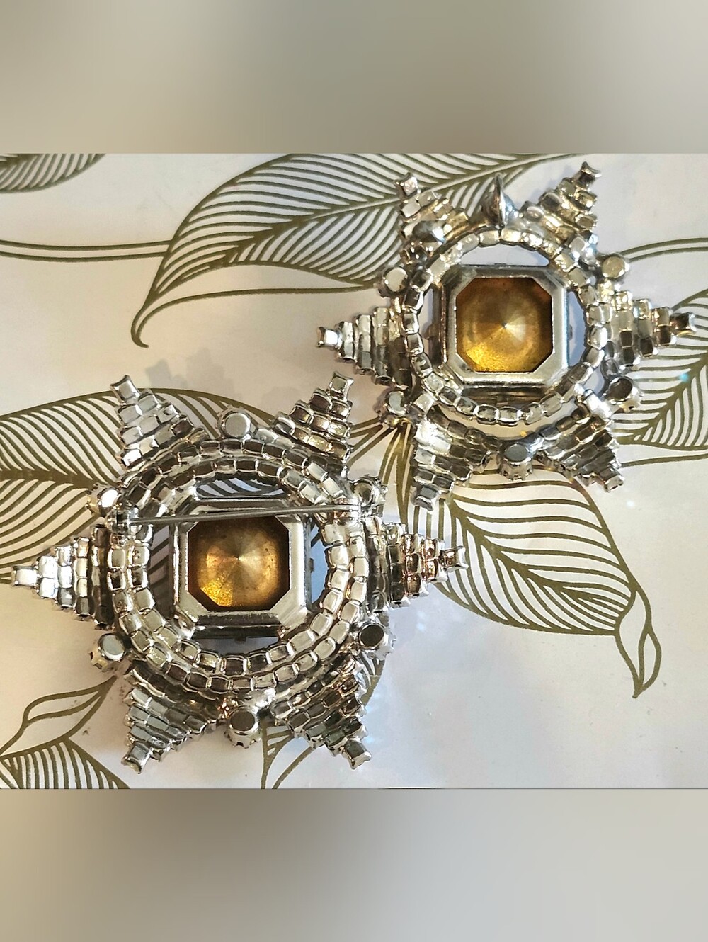 Vintage Starburst Heliotrope Aurora Borealis Brooch & Pendant Set - Picture 8 of 8